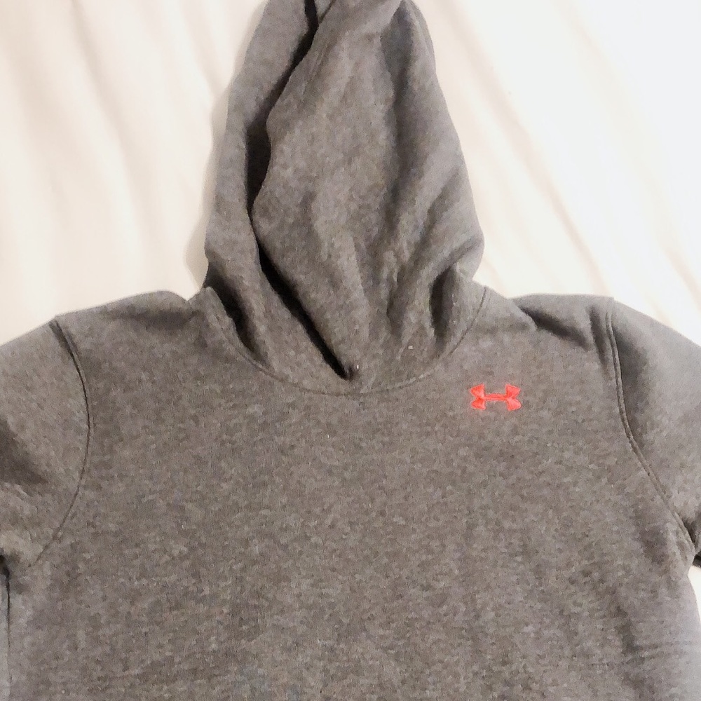 Under Armour sweatshirt